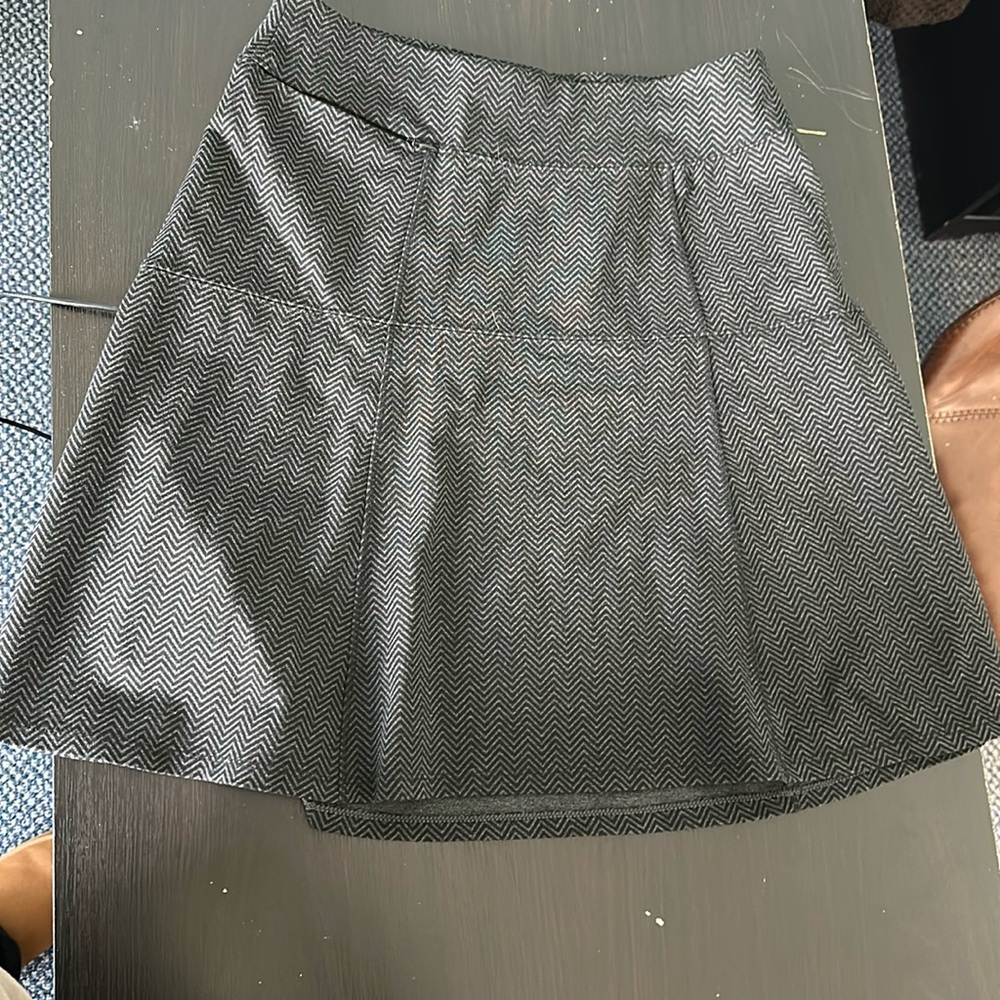 Royal color charcoal midi skirt